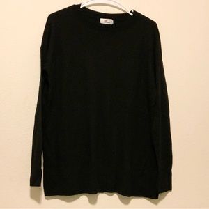 Vineyard Vines Women’s Black Split Back Boatneck Sweater Size Small New